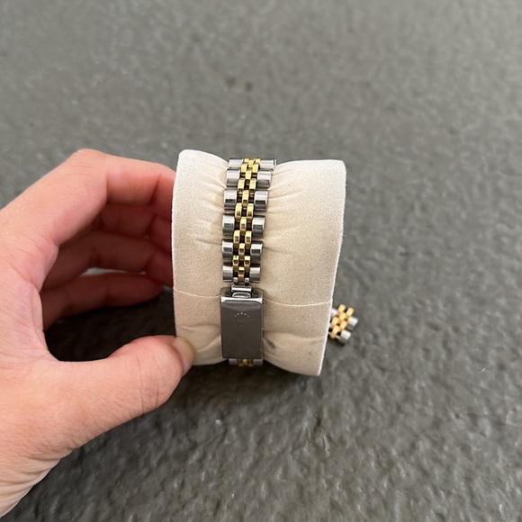 Rolex Ladies Datejust 26 with Diamond Dial Fluted Bezel Jubilee Steel & Gold - Picture 8 of 13